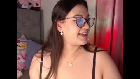 Snapshot of ariadna_martin chatting on March 2026 04:09:01 AM Ari online show from March 2026 04:09:01 AM