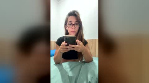 Snapshot of ariadnalatina chatting on March 2026 12:00:01 PM ariadnalatina online show from March 2026 12:00:01 PM