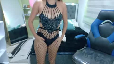 ariah_cute online show from July 2026 07:49:01 PM