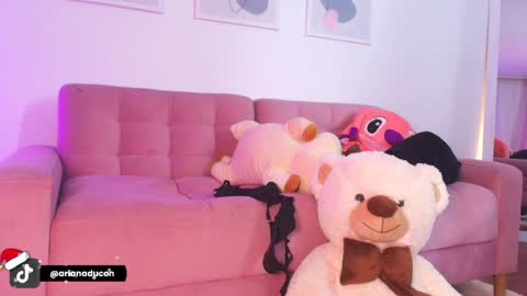   online show from December 2024 04:02:02 AM