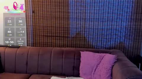 Snapshot of ariana_cross_ chatting on September 2025 02:28:02 PM Ariana Cruz online show from September 2025 02:28:02 PM