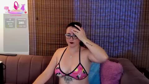 Snapshot of ariana_cross_ chatting on September 2025 12:20:01 PM Ariana Cruz online show from September 2025 12:20:01 PM