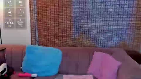 Snapshot of ariana_cross_ chatting on November 2025 04:49:01 PM Ariana Cruz online show from November 2025 04:49:01 PM