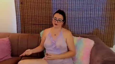 Ariana Cruz online show from May 2026 02:45:01 PM