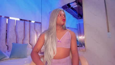 ariana_grande233 online show from March 2026 11:43:02 AM