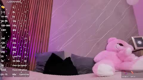 Snapshot of ariana_jhonson11 chatting on December 2025 12:23:02 PM Ariana online show from December 2025 12:23:02 PM