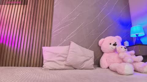 Snapshot of ariana_jhonson11 chatting on January 2026 12:21:01 PM Ariana online show from January 2026 12:21:01 PM