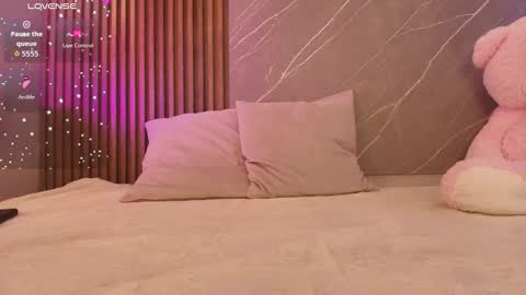 Snapshot of ariana_jhonson11 chatting on January 2026 12:22:02 PM Ariana online show from January 2026 12:22:02 PM