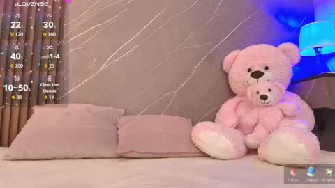 Snapshot of ariana_jhonson11 chatting on February 2026 12:23:01 PM Ariana online show from February 2026 12:23:01 PM