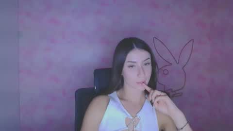 Snapshot of ariana_muur chatting on November 2025 12:16:01 PM Ariana online show from November 2025 12:16:01 PM