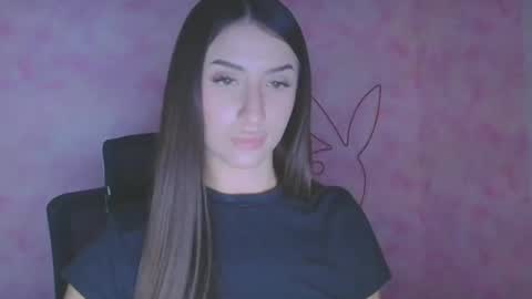 Snapshot of ariana_muur chatting on November 2025 06:57:02 AM Ariana online show from November 2025 06:57:02 AM