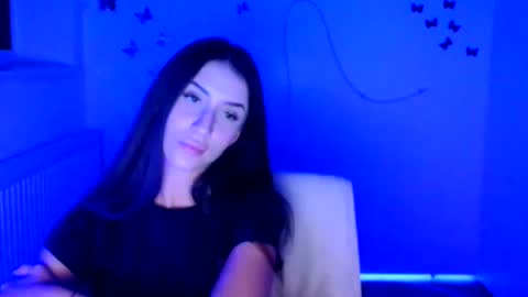 Snapshot of ariana_muur chatting on November 2025 12:26:01 PM Ariana online show from November 2025 12:26:01 PM