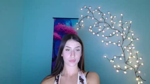 Snapshot of ariana_muur chatting on November 2025 12:59:01 PM Ariana online show from November 2025 12:59:01 PM