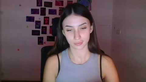 Snapshot of ariana_muur chatting on November 2025 07:00:02 AM Ariana online show from November 2025 07:00:02 AM