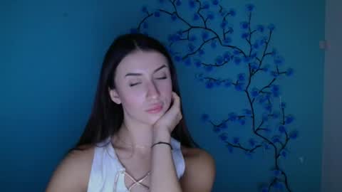 Snapshot of ariana_muur chatting on December 2025 07:04:02 AM Ariana online show from December 2025 07:04:02 AM