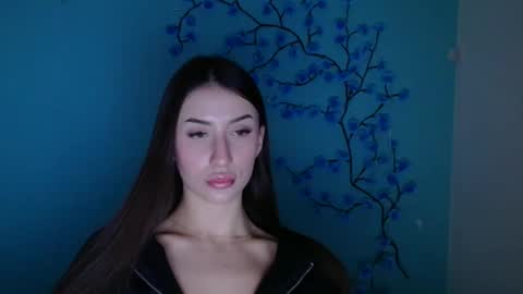 Snapshot of ariana_muur chatting on December 2025 07:26:02 AM Ariana online show from December 2025 07:26:02 AM