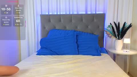 Ariana online show from November 2025 12:05:01 AM