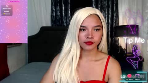 Snapshot of ariana_queen_hugecock69 chatting on January 2026 05:29:02 PM Arian online show from January 2026 05:29:02 PM