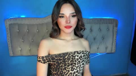 Snapshot of ariana_queen_hugecock69 chatting on March 2026 06:45:02 PM Arian online show from March 2026 06:45:02 PM