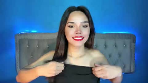 Snapshot of ariana_queen_hugecock69 chatting on March 2026 07:33:02 AM Arian online show from March 2026 07:33:02 AM