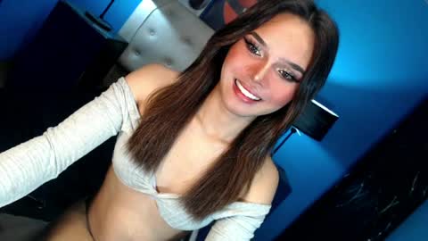 Snapshot of ariana_queen_hugecock69 chatting on March 2026 06:58:01 PM Arian online show from March 2026 06:58:01 PM