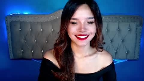 Snapshot of ariana_queen_hugecock69 chatting on April 2026 05:25:01 PM Arian online show from April 2026 05:25:01 PM