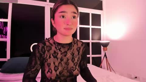 Ari online show from March 2025 03:19:01 AM