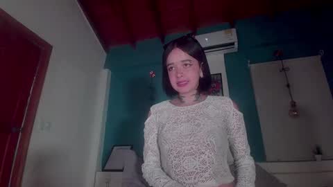 Snapshot of ariana_whitee chatting on November 2025 12:43:02 AM ariana_whitee online show from November 2025 12:43:02 AM