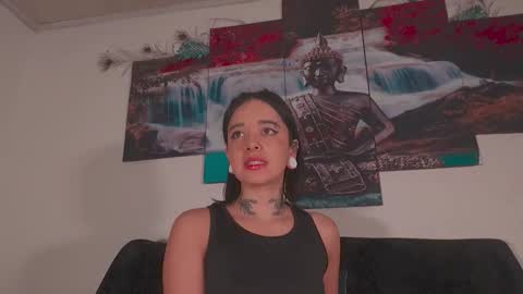 Snapshot of ariana_whitee chatting on February 2026 11:44:02 AM ariana_whitee online show from February 2026 11:44:02 AM