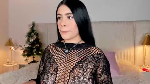 Susan online show from December 2025 08:36:02 PM