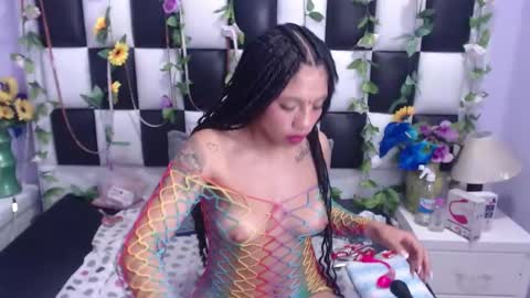 arianaa tompsoon online show from December 2024 03:47:01 AM