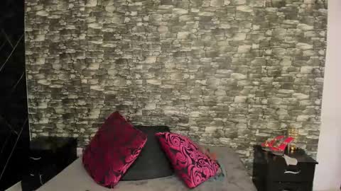 Ariana online show from September 2025 12:19:01 PM