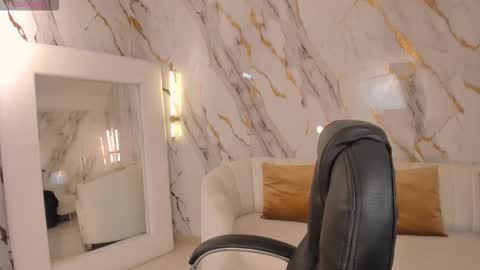 Snapshot of arianadumont chatting on September 2025 11:45:01 AM Ariana Dumont online show from September 2025 11:45:01 AM