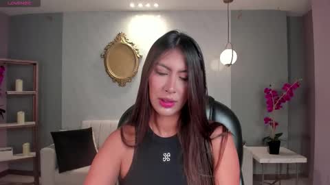 Snapshot of arianadumont chatting on December 2025 11:52:02 AM Ariana Dumont online show from December 2025 11:52:02 AM