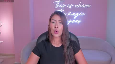 Snapshot of arianadumont chatting on July 2026 11:16:02 AM Ariana Dumont online show from July 2026 11:16:02 AM