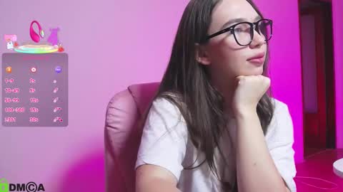 Snapshot of arianahot777 chatting on December 2025 03:05:01 PM arianahot777 online show from December 2025 03:05:01 PM