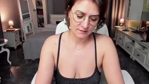 Ana online show from February 2026 02:49:01 PM