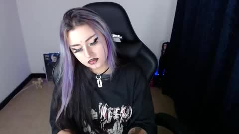 help me 100 hands up my OF is Free  online show from February 2026 10:58:01 PM