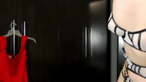 arianna_moonx online show from February 2026 08:53:01 PM