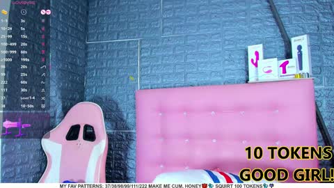 Snapshot of ariannalewis1 chatting on February 2025 01:09:02 AM Arianna online show from February 2025 01:09:02 AM