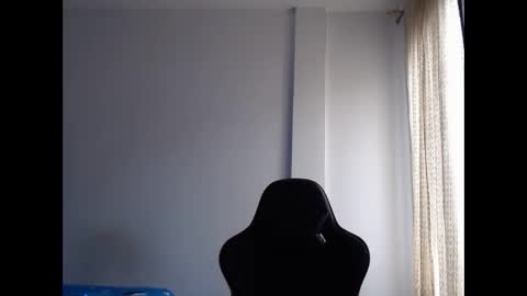 ariannaloovel online show from February 2025 06:30:01 PM