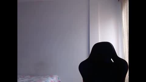 ariannaloovel online show from February 2025 06:20:01 PM