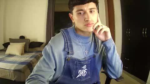 Snapshot of ariaskeylor04 chatting on March 2026 06:06:01 AM Keylor online show from March 2026 06:06:01 AM