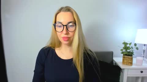 Aria online show from December 2025 04:13:01 PM