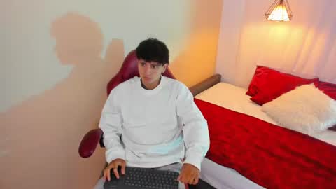 Ari and Aiden online show from June 2026 11:52:01 AM