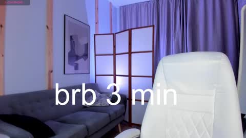 Snapshot of arielabradberry chatting on February 2025 03:47:01 PM Ariel online show from February 2025 03:47:01 PM