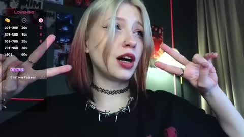 Snapshot of arielabradberry chatting on January 2026 01:28:02 PM Ariel online show from January 2026 01:28:02 PM