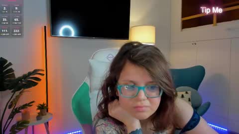 Ariell Mini online show from May 2026 11:37:02 AM