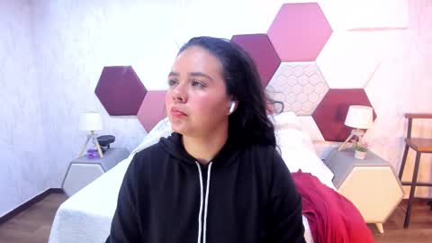 arriel online show from November 2025 04:18:01 AM