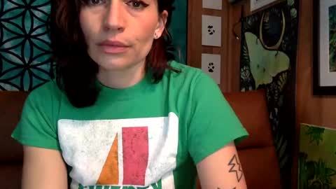 ariel  colin when hes here online show from December 2024 03:12:02 PM